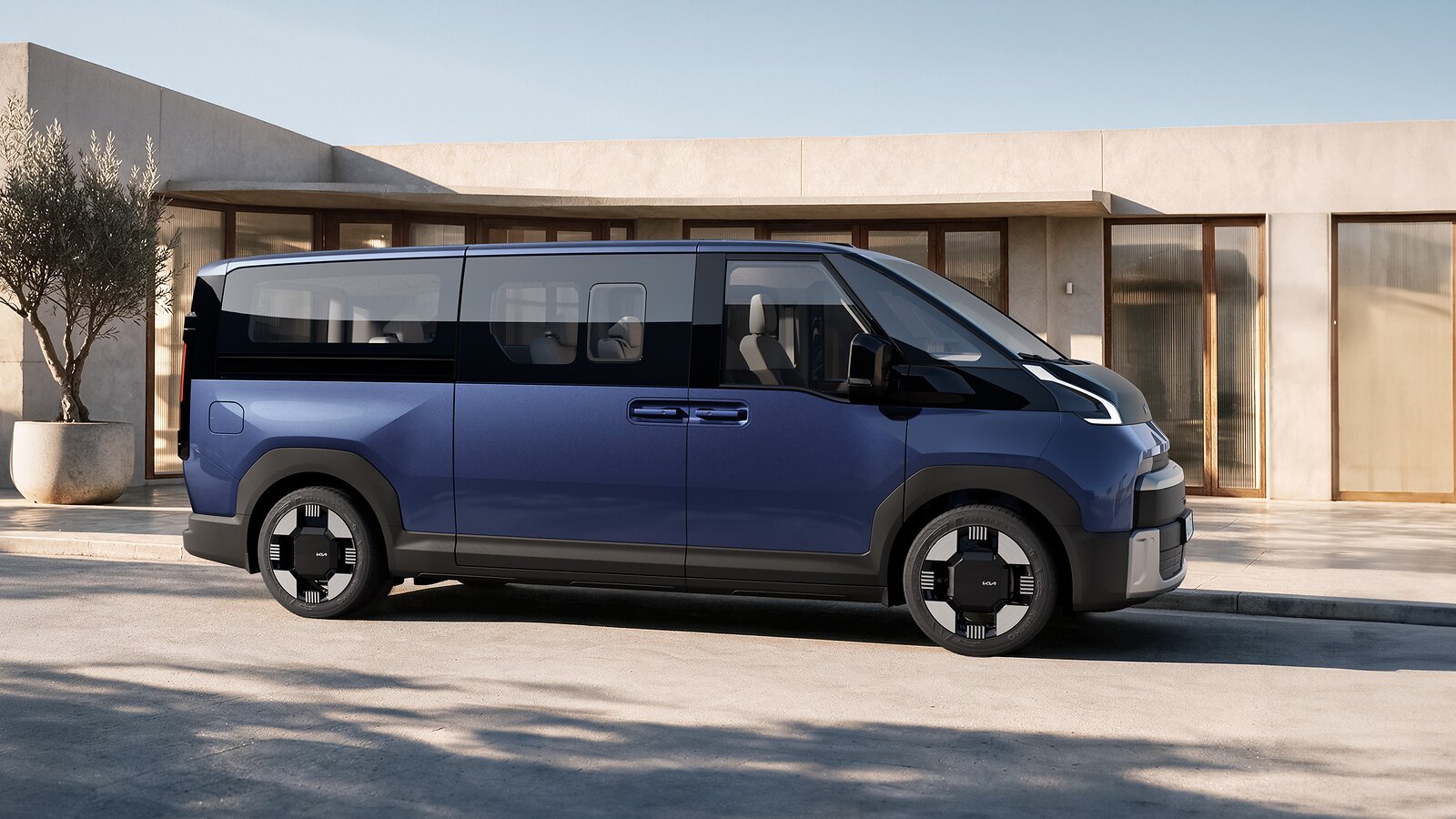 Kia PV7 Passenger eléctrico visto desde el exterior