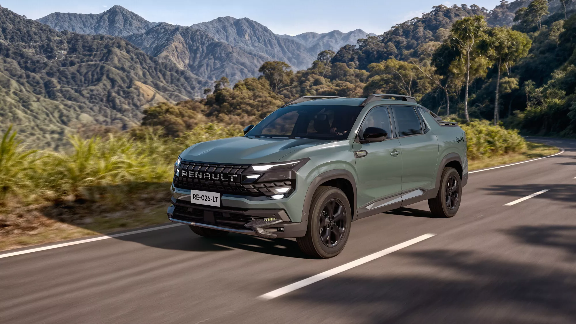 Renault Niagara 4x4 vista exterior en movimiento