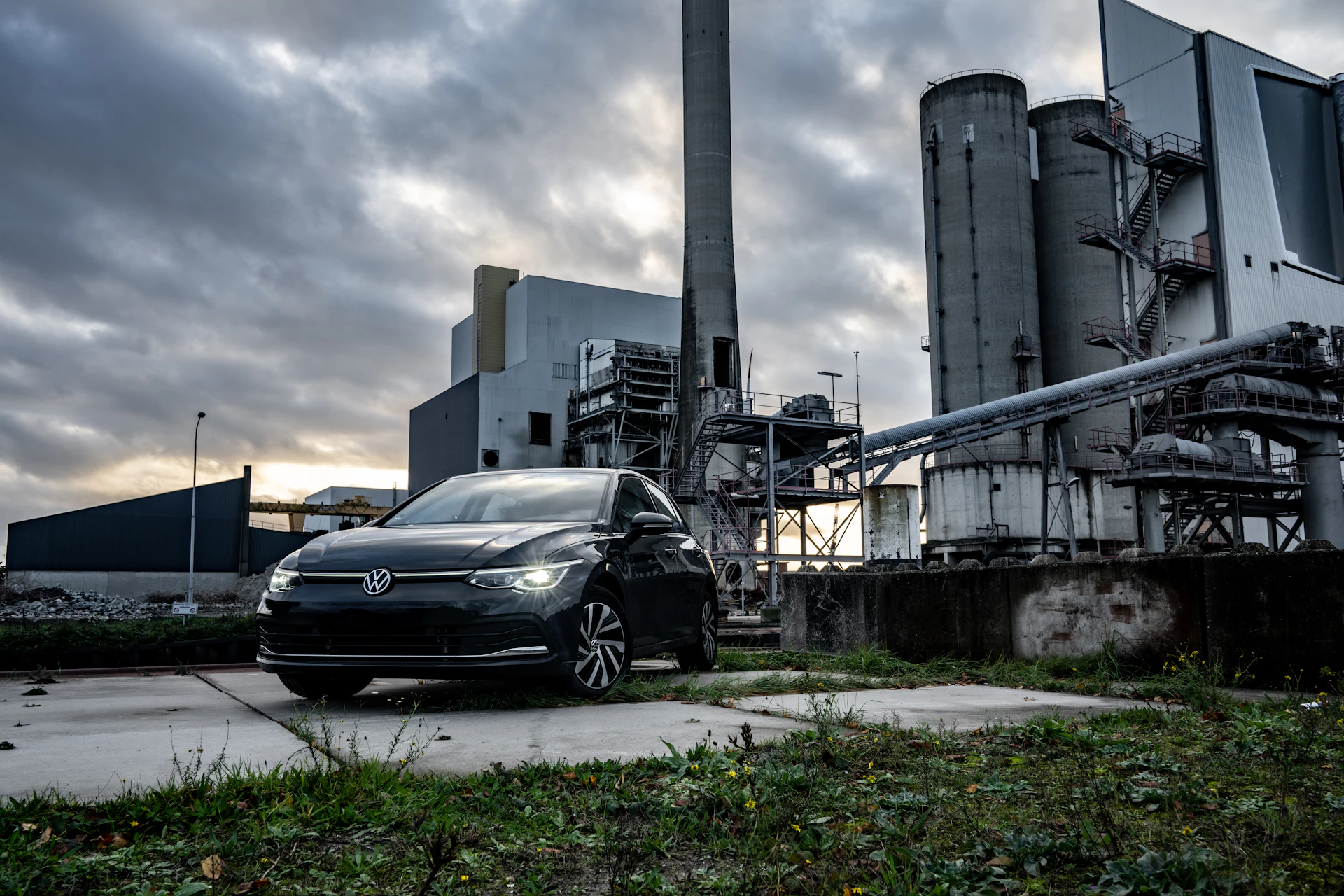 Volkswagen Golf utilizado como imagen de referencia de la industria automotriz alemana