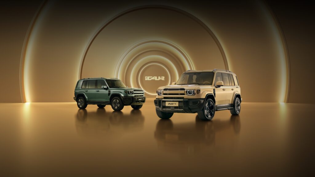 SUV iCAUR V27 visto desde el exterior en una imagen oficial de la marca