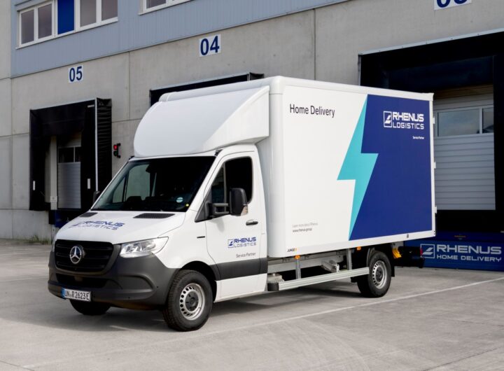 Mercedes-Benz eSprinter de Rhenus con carrocería de caja para reparto en Alemania