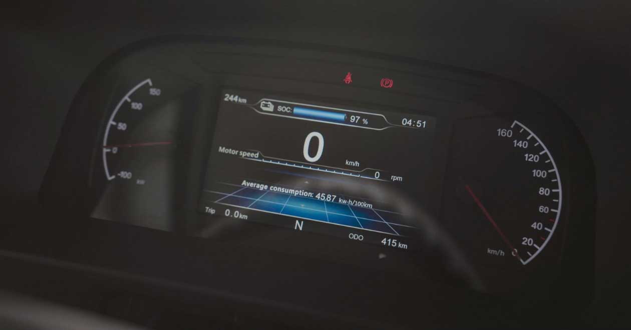 Detalle de la cabina del Hyundai Zedo 300EV, imagen de catálogo